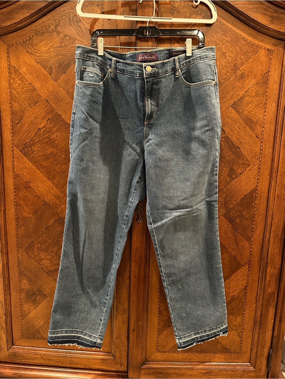 Gloria Vanderbilt Women's Classic Straight Jeans - Denim Blue
